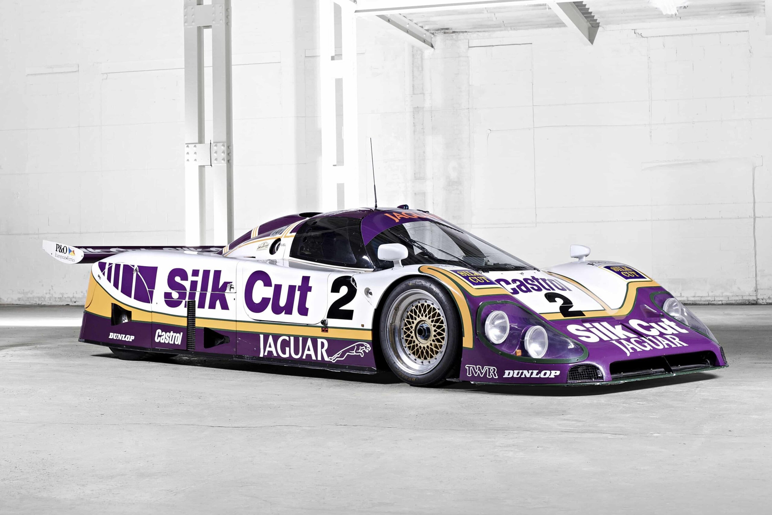 デカールなし 未組立 レジンキット 1/43 JAGUAR XJR9 Silk Cut ジャガー PROVENCE MOULAGE レーシングカー WSPC IMSA GT Le Mansミニカー車