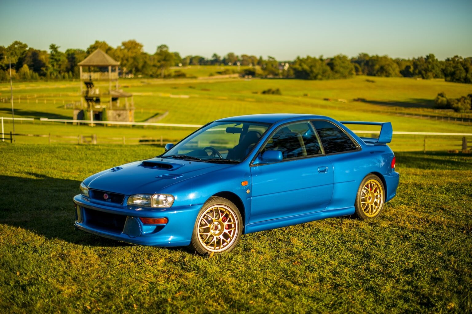 Subaru Impreza 22B-STi (1998): The Ultimate Road-Going Rally Car | CARCHVST